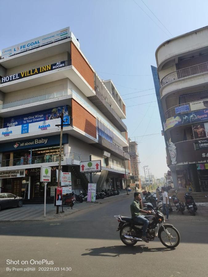 Hotel Villa Inn Anand Bagian luar foto