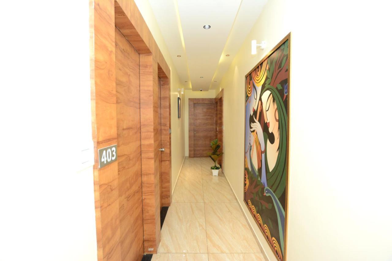 Hotel Villa Inn Anand Bagian luar foto